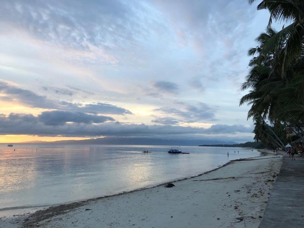 Sea View Resort Siquijor Exterior photo